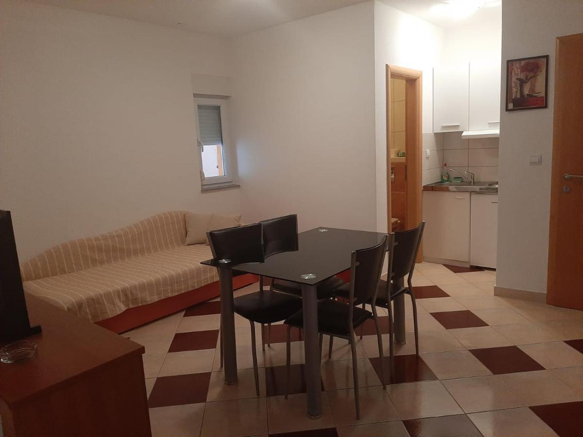 Apartments Nina Проманья Экстерьер фото