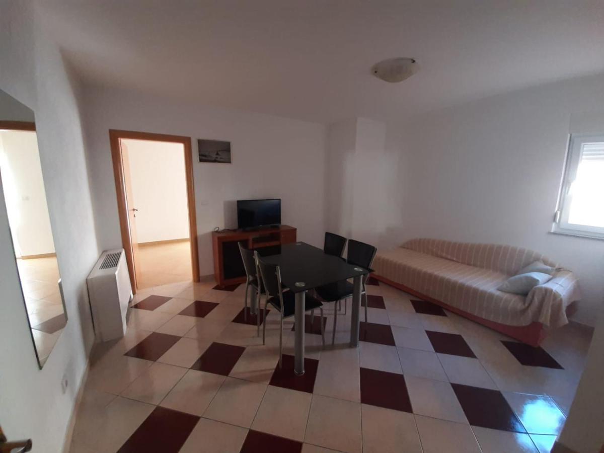 Apartments Nina Проманья Экстерьер фото