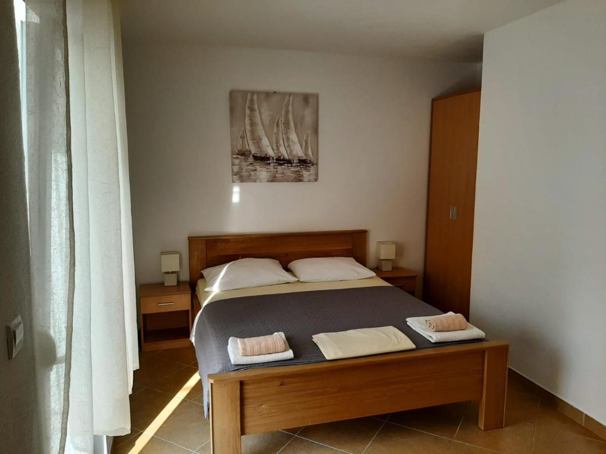 Apartments Nina Проманья Экстерьер фото