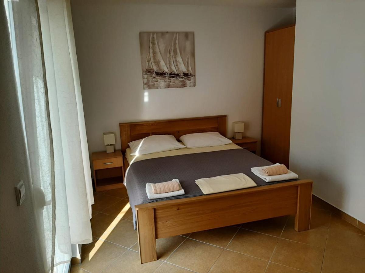 Apartments Nina Проманья Экстерьер фото