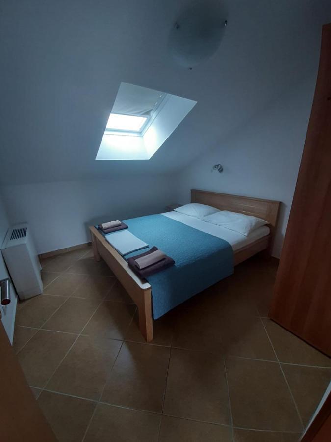 Apartments Nina Проманья Экстерьер фото